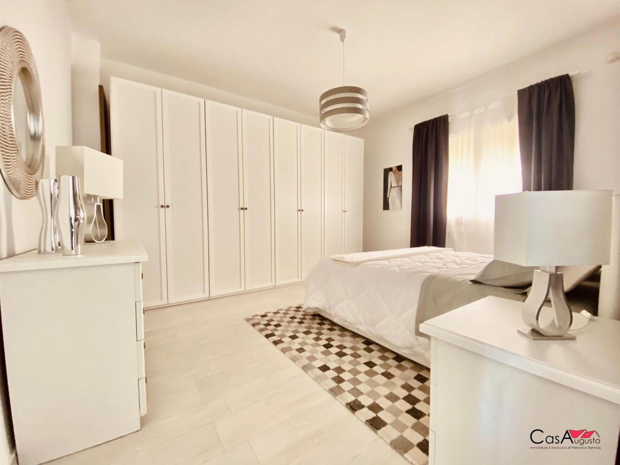 Principe Umberto Apartment Аугуста Екстериор снимка